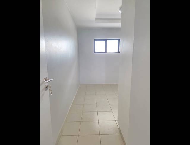 2 BEDROOM APARTMENT TO LET IN HILLCREST CENTRAL